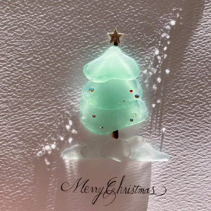 A light green sea glass Christmas tree🎄💚